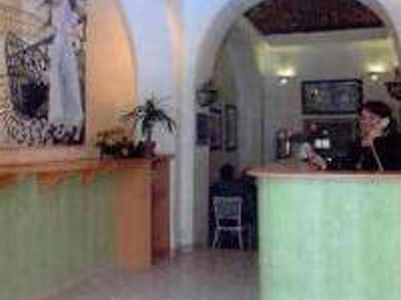 Hôtel Univers Bastia Corse - Bastia - Recepción
