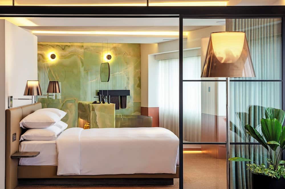 United Hotel - Kota Taipei