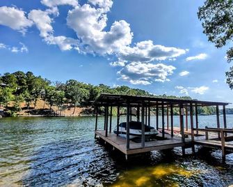 Edgewater Resort Cottage #1 - Hot Springs