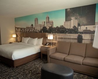 Clarion Pointe Indianapolis Airport - Plainfield