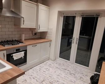 Melverley House - Manchester - Kitchen