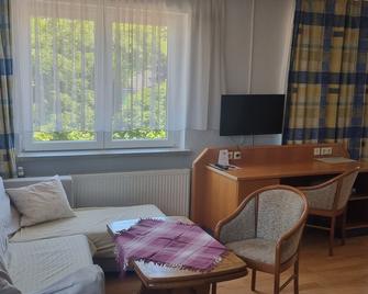 Pension am Filmpark - Potsdam - Wohnzimmer