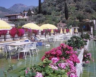 Hotel Ipanema - Taormina - Patio