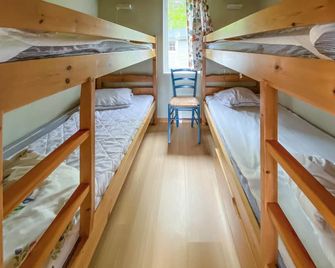 2 Bedroom Lovely Home In Byxelkrok - Byxelkrok - Habitación