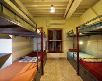 HappiNest - The Backpacker's Hostel - Powai - Phòng ngủ