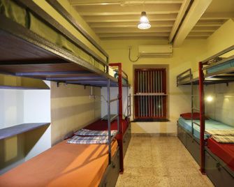 HappiNest - The Backpacker's Hostel - Powai - Habitación