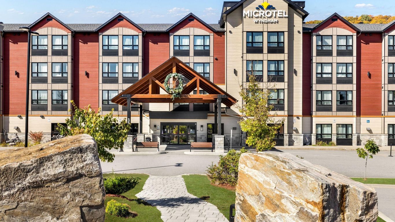 Microtel Inn & Suites by Wyndham Mont Tremblant