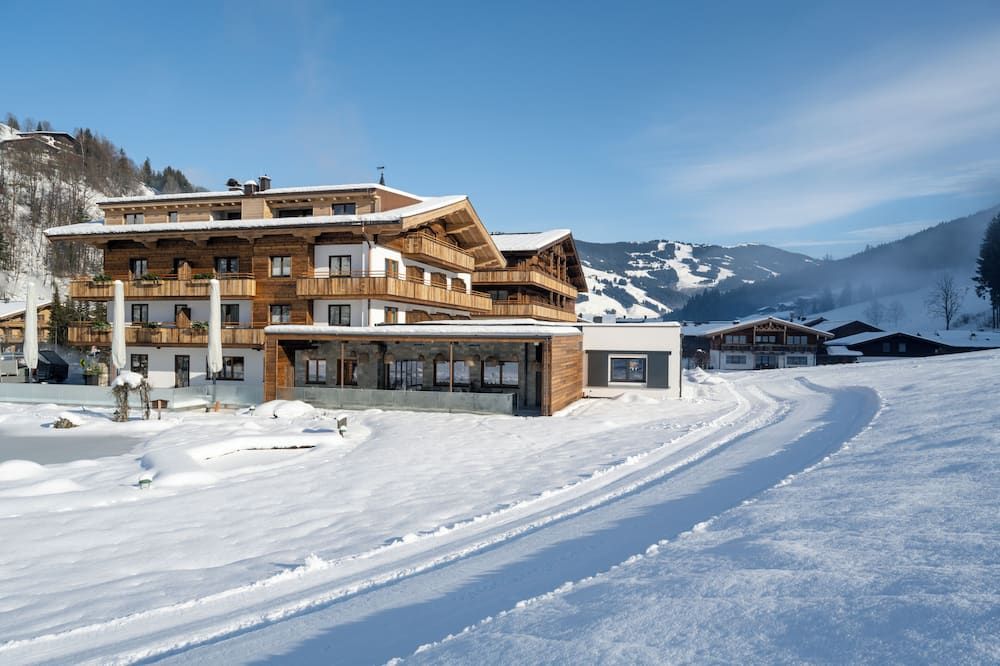 Ski & Bike Hotel Wiesenegg - Saalbach