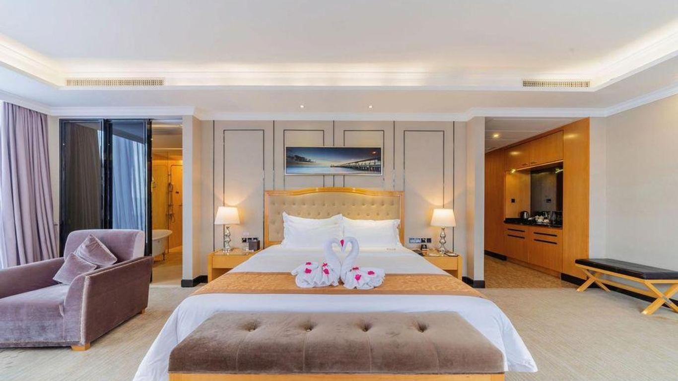 Golden Phoenix International Hotel