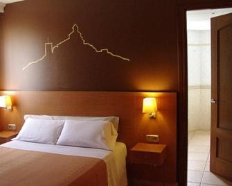 Hotel Solsona Centre - Solsona - Спальня