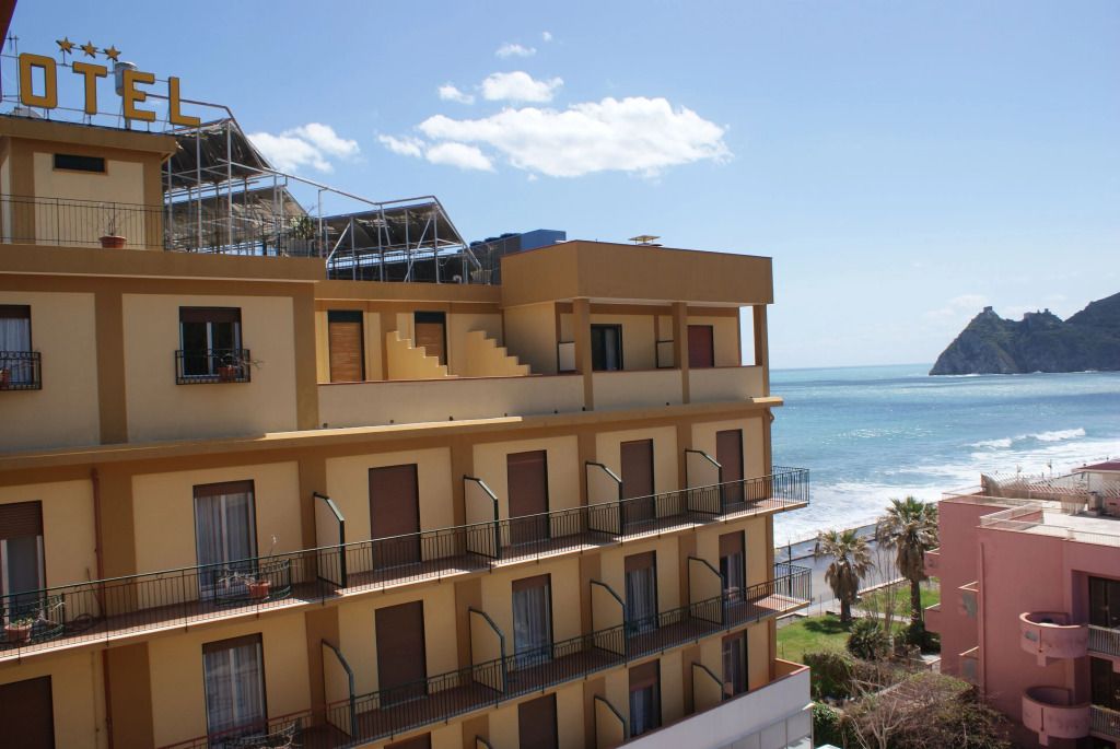 هوتل كينيدي