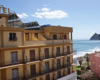 Hotel Kennedy - Sant'Alessio Siculo