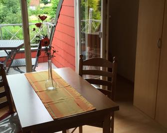Beautiful apartments with a view of the countryside; Near the spa park and the center - Bad Zwischenahn - Restauracja