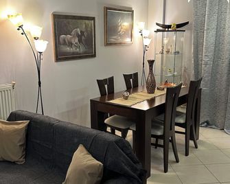 Brand New Apt in Tagarades Thessaloniki - Thérmi - Dining room