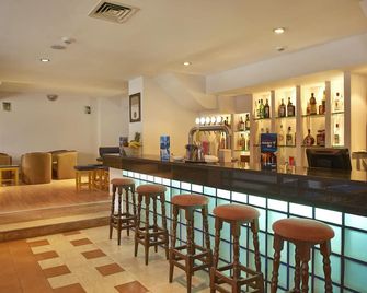 Cheerfulway Minichoro Apartamentos - Albufeira - Bar