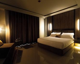 Kraal Hotel Vlore - Vlorë