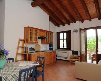 Belvilla by OYO Spacious Apartment with Pool - Monticelli Brusati