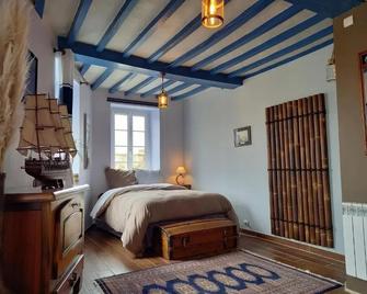 Heritage stone house BnB with Gourmet Breakfast - Chambres d'hôtes de charme entre Bayeux et les plages du débarquement - Sommervieu - Chambre