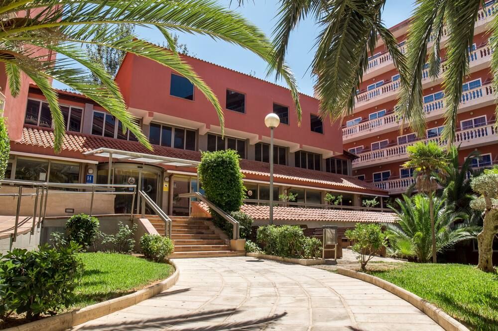Ona Luna Park - S'Arenal - בניין