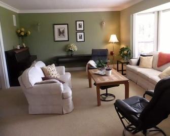 Mt Bakerview Bed and Breakfast - Langley - Salon