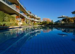 Lakeside Apartments - Wanaka - Pool