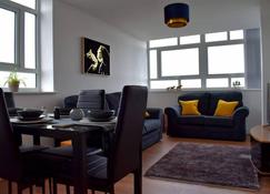 Olu Apartments - Belem Tower - Liverpool - Comedor