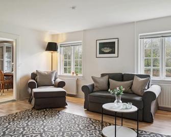 Gorgeous Home In Næstved - Næstved - Living room