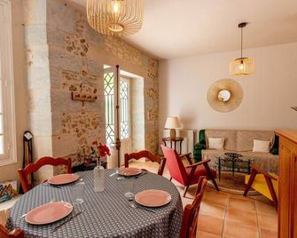 House with shared pool near Périgueux - Boulazac-Isle-Manoire - Salle à manger