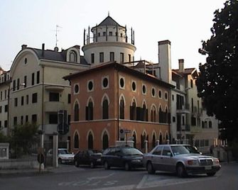 Loft 'Residenza Dei Tolomei' - Sacile - Sacile - Edificio
