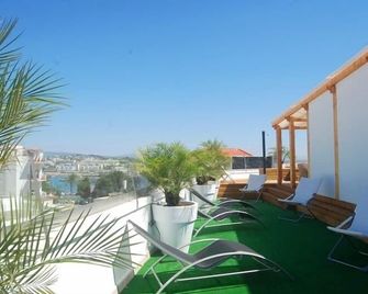 Inn Seventies - Lagos - Balcón