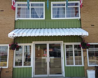 Silver Crest Lodge - Grande Prairie - Building