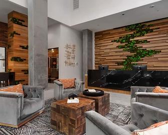 Premium Central Austin 1BR w/ Pool, Gym & W/D, nr U. Texas, by Blueground - Austin - Sala de estar