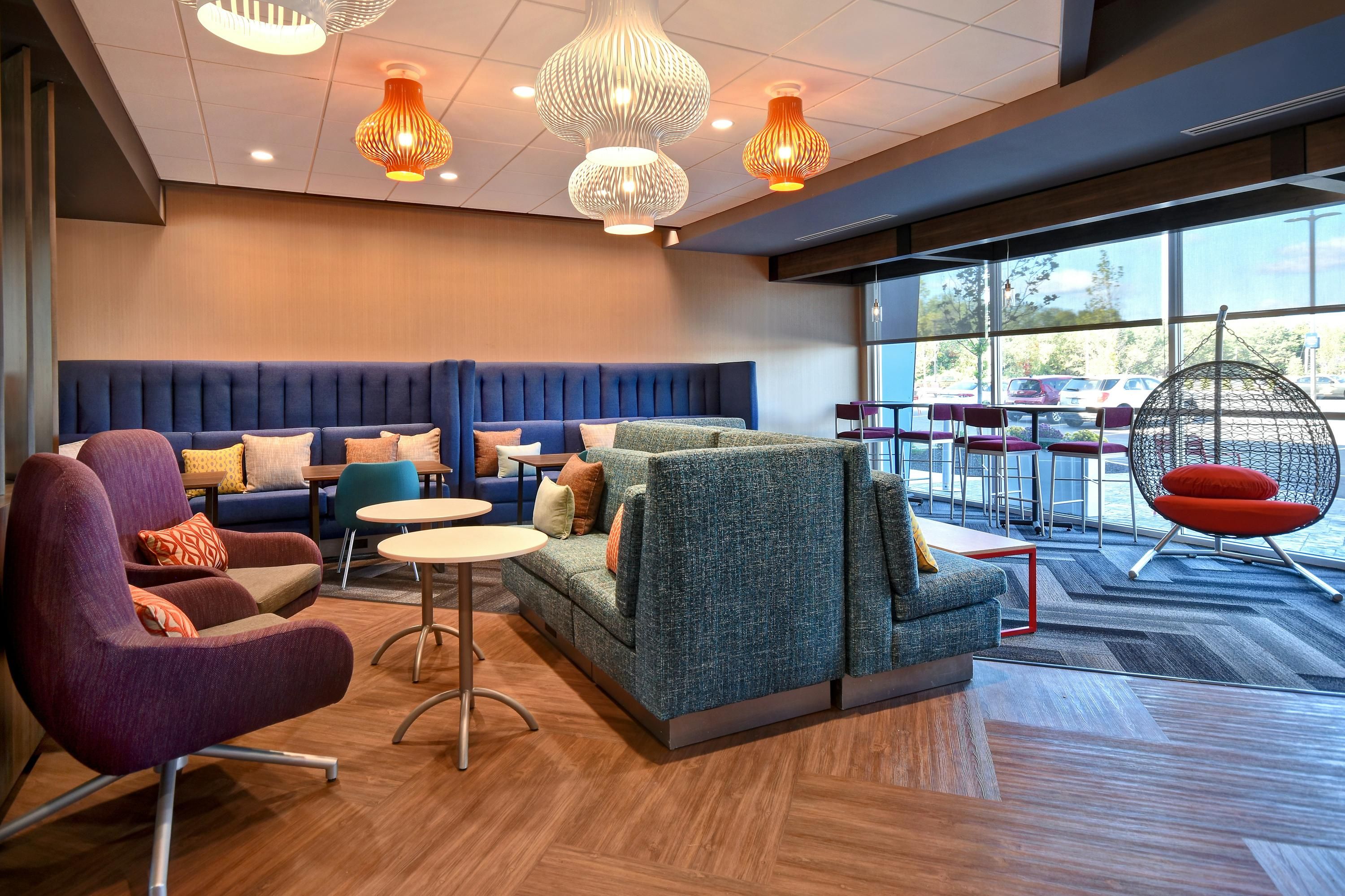 Tru by Hilton Concord - Concord - Area lounge