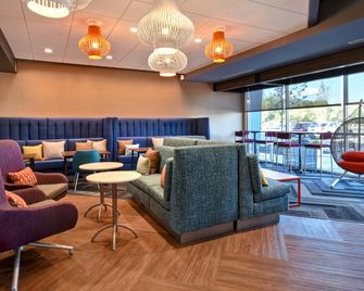 Tru by Hilton Concord - Concord - Lounge