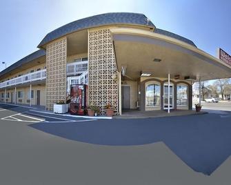 Econo Lodge Fallon Naval Air Station Area - Fallon - Budova