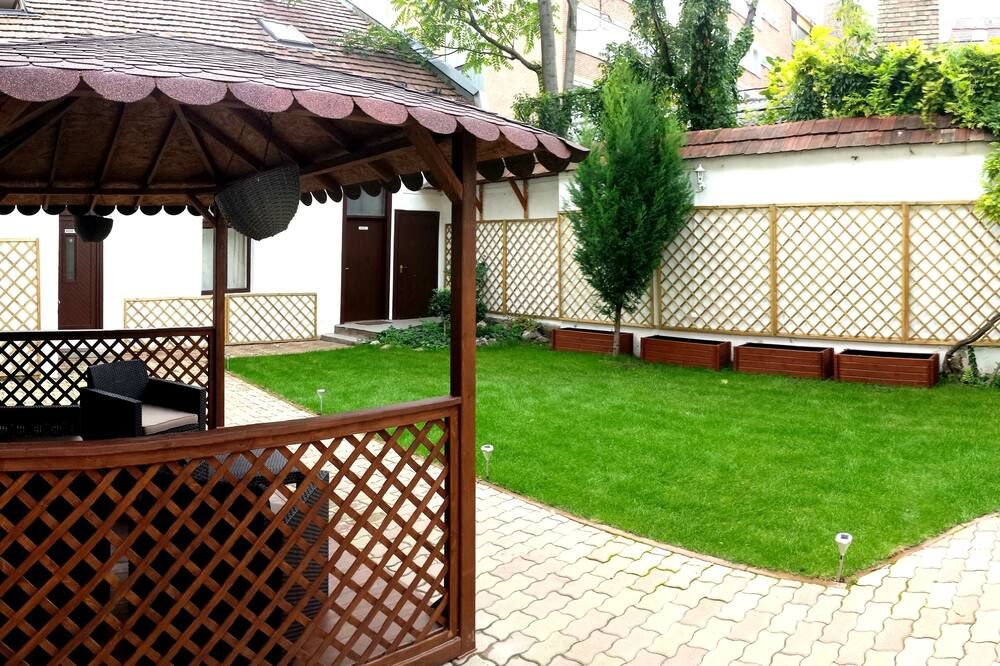 جاردن هاوس بودابست