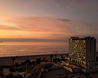 Novotel Arica - Arica - Building