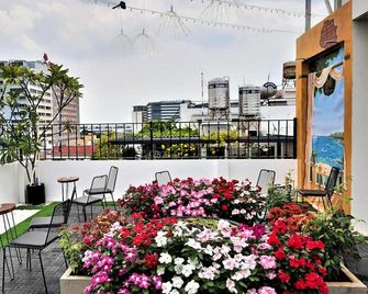 King Hotel Saigon Airport - Ho Chi Minh City - Balkon