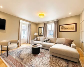 Romeo's Arch high end luxury in centre of Stratford with parking - Stratford-upon-Avon