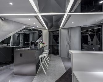 Reality Design Inn - Tainan - Lobby