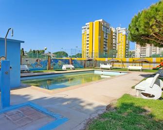 Global Properties, Apartamento con piscina en Residencial Brezo - Canet d'En Berenguer - Pool