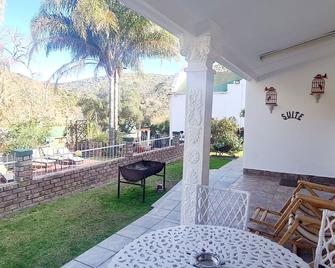 Old Mill Lodge, Working Ostrich Farm & Restaurant, Oudtshoorn - Oudtshoorn - Patio