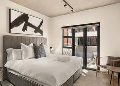 2 Bed Hyde Park Apartment Netflix Wifi - Rosebank - Habitación