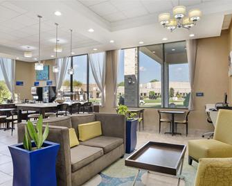 Best Western Inn & Suites - Monroe - Monroe - Lobby