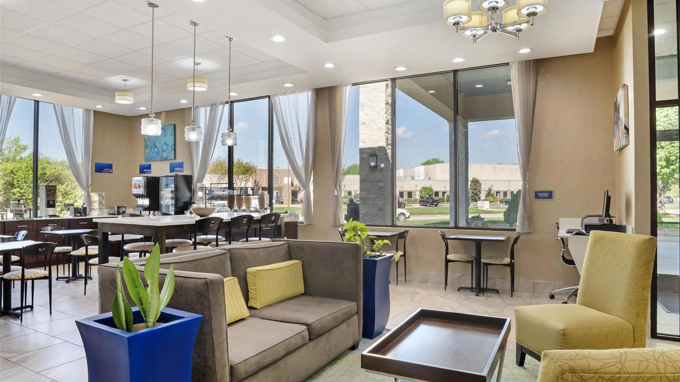 Best Western Inn & Suites - Monroe