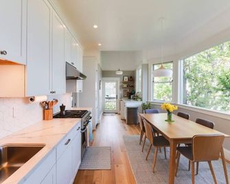 Glorious pad with stunning views over the entire city - San Francisco - Kitchen