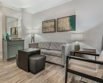Best Western Plus All Suites Inn - Santa Cruz - Makuuhuone