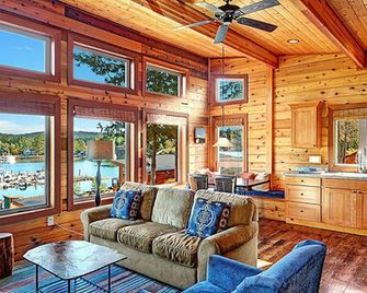 Snug Harbor Resort and Marina - Two Bedroom Water View Queen & Twin Beds - Friday Harbor - Living room