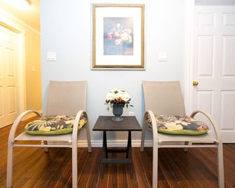 Lily's Garden - Charlottetown - Dining room