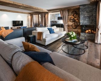 Vail Lodge by Alpine Resorts - Val-d'Isere - Huiskamer